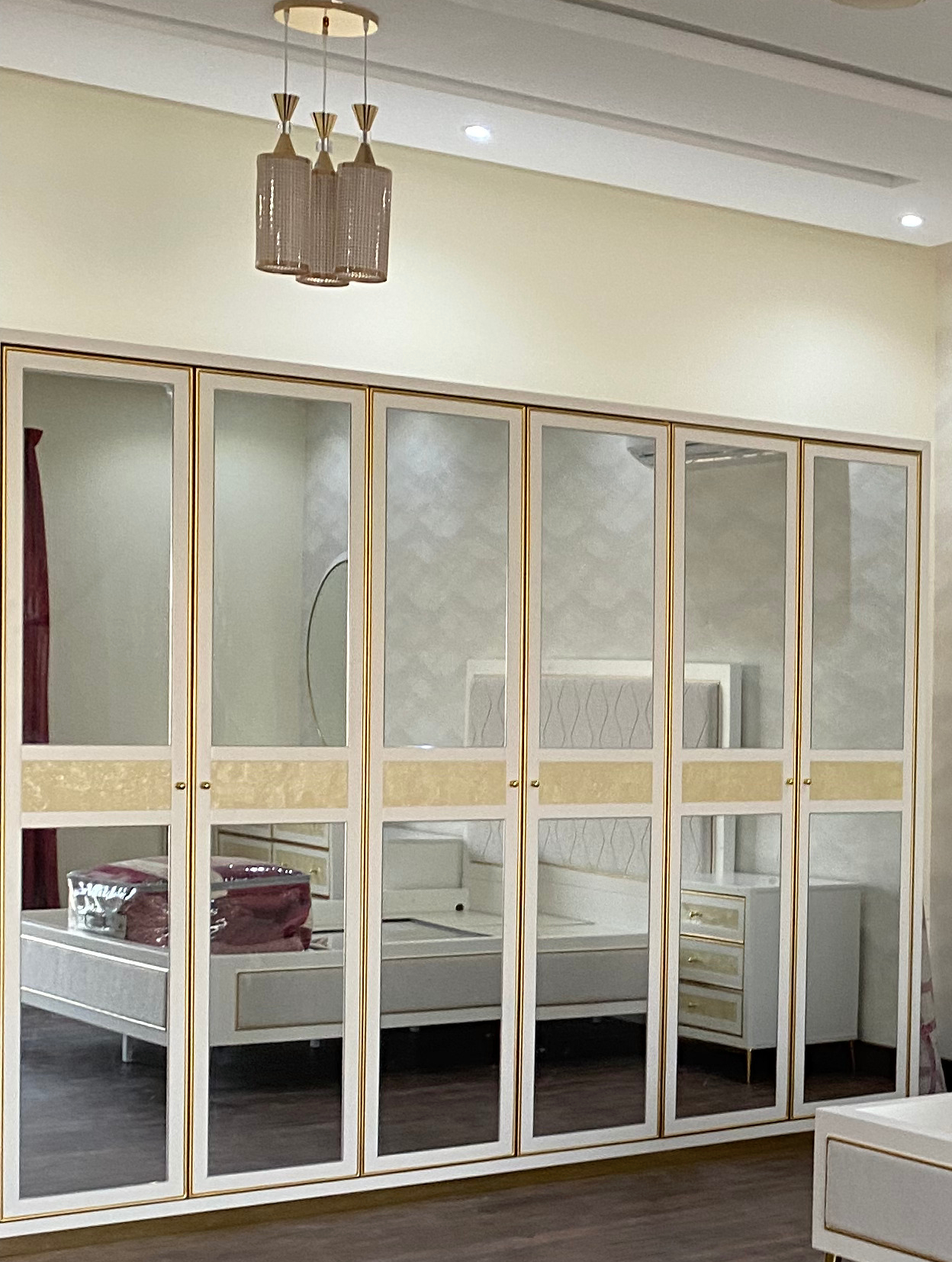 Custom Wardrobes